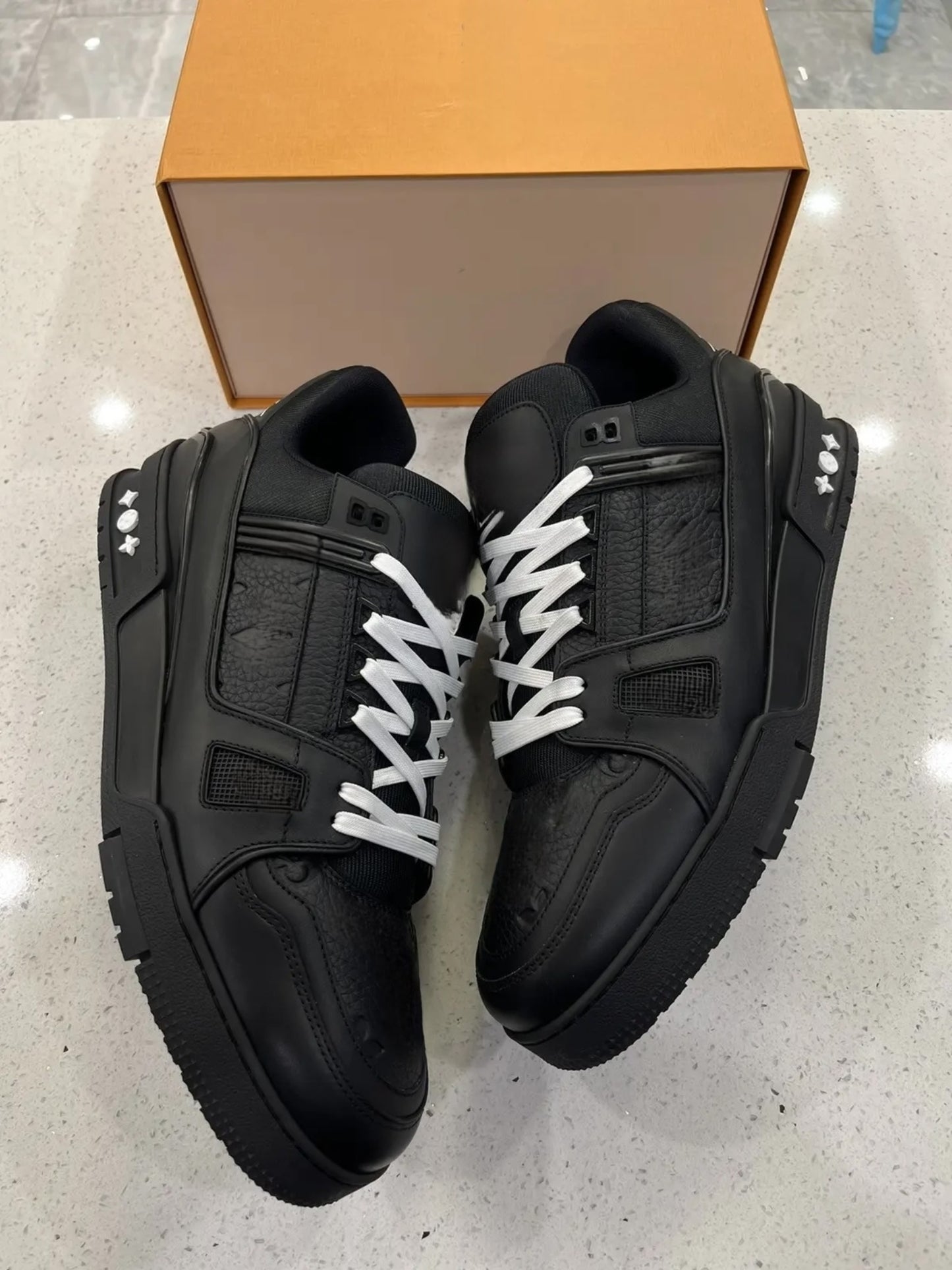 Designer Black/White Low Shoes